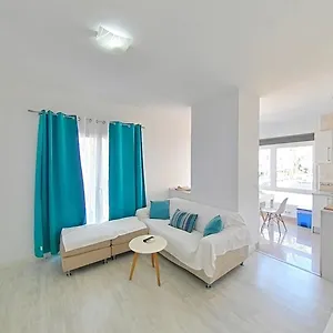  Apartment Benalroma A 50 Metros De La Playa!